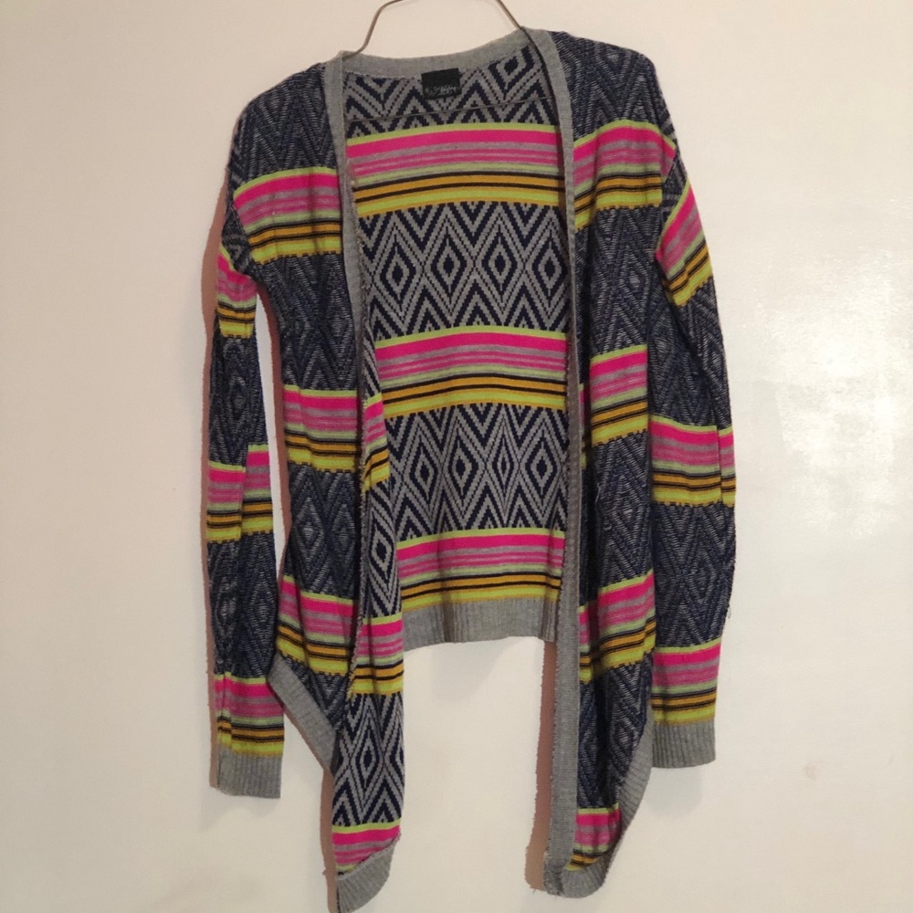 Easter sweater with bright colors 💕💛